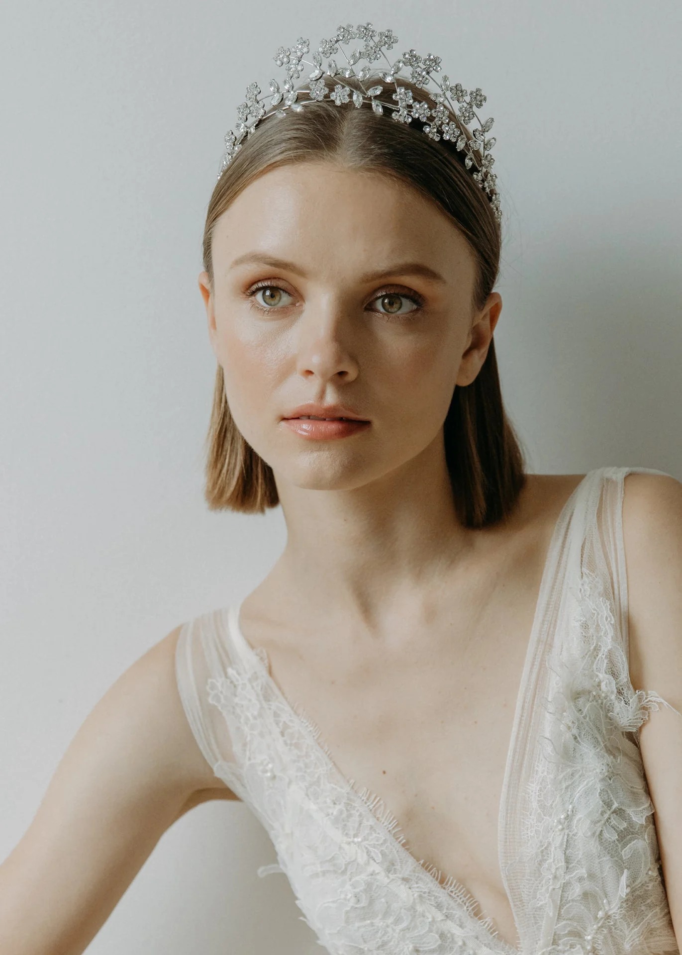 新品★定価16万円★Jennifer Behr★フラワー RENTAL][Violet Tiara]by JENNIFER BEHR｜JULIEBRIDAL ブライダル